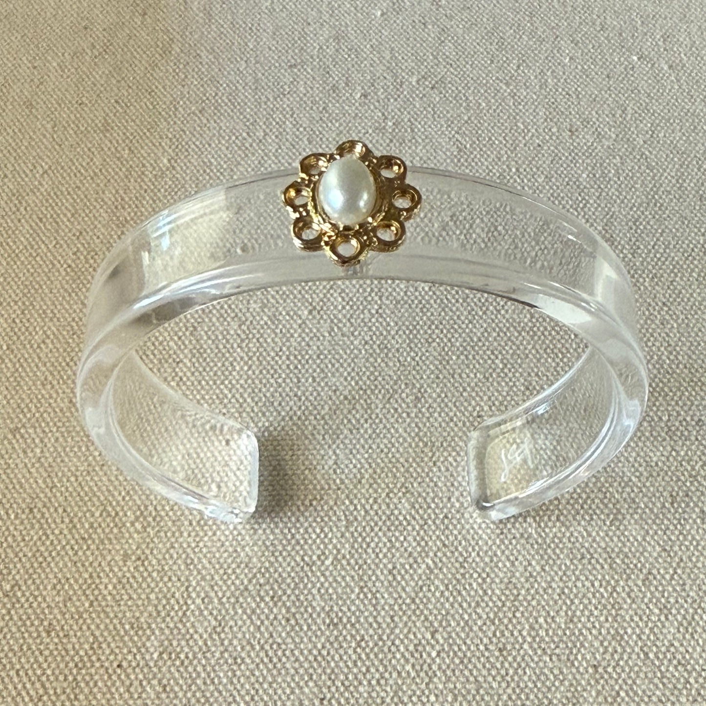 Oval Faux Pearl Flower Narrow Acrylic Cuff (OSFM)