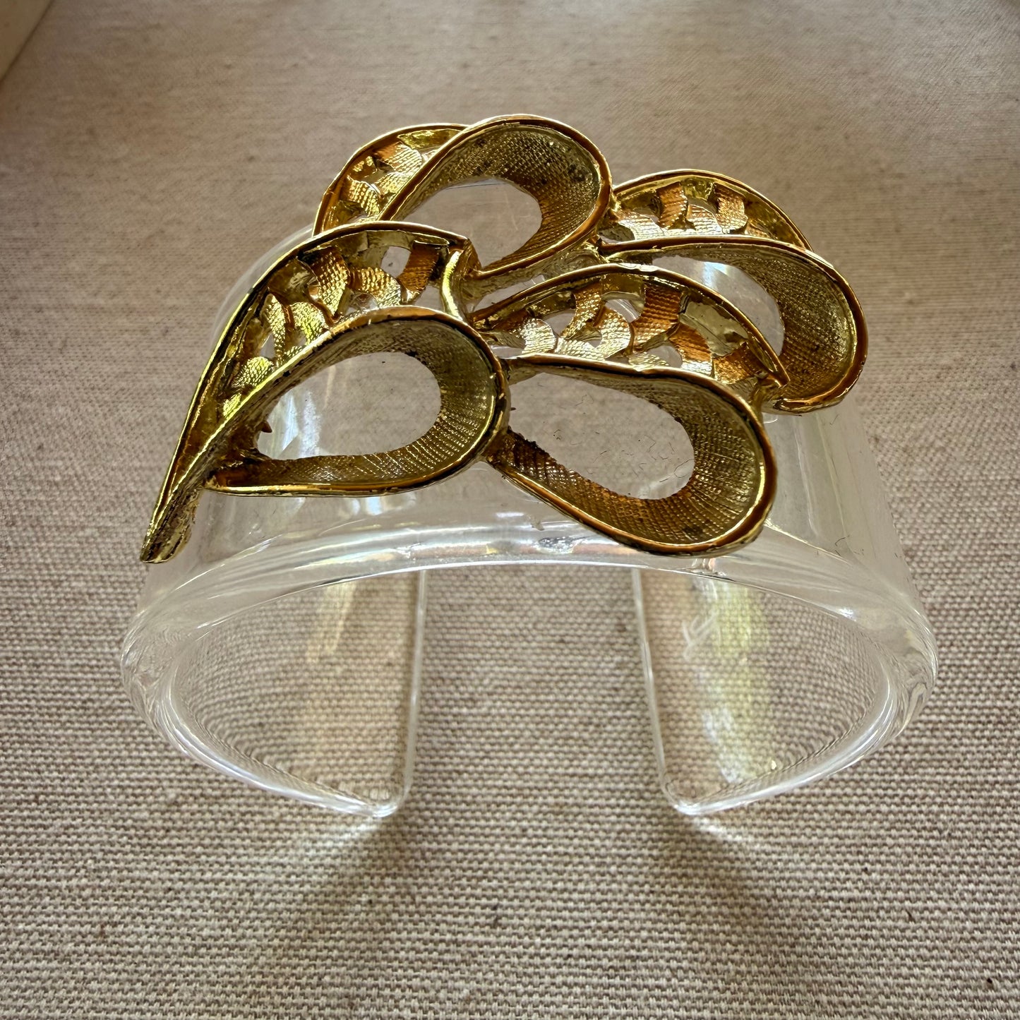 Golden Openwork Ribbon Wide Acrylic Cuff (OSFM)