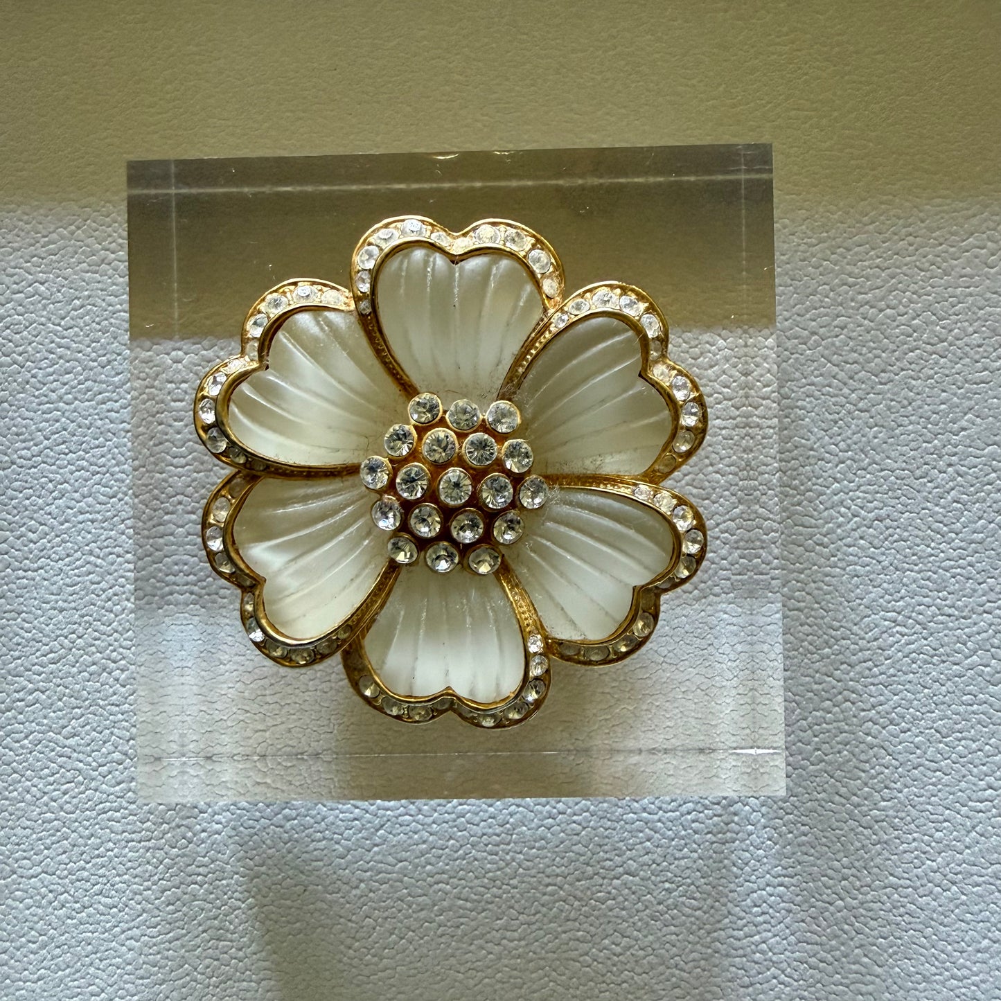 Crystal + Mother of Pearl Flower