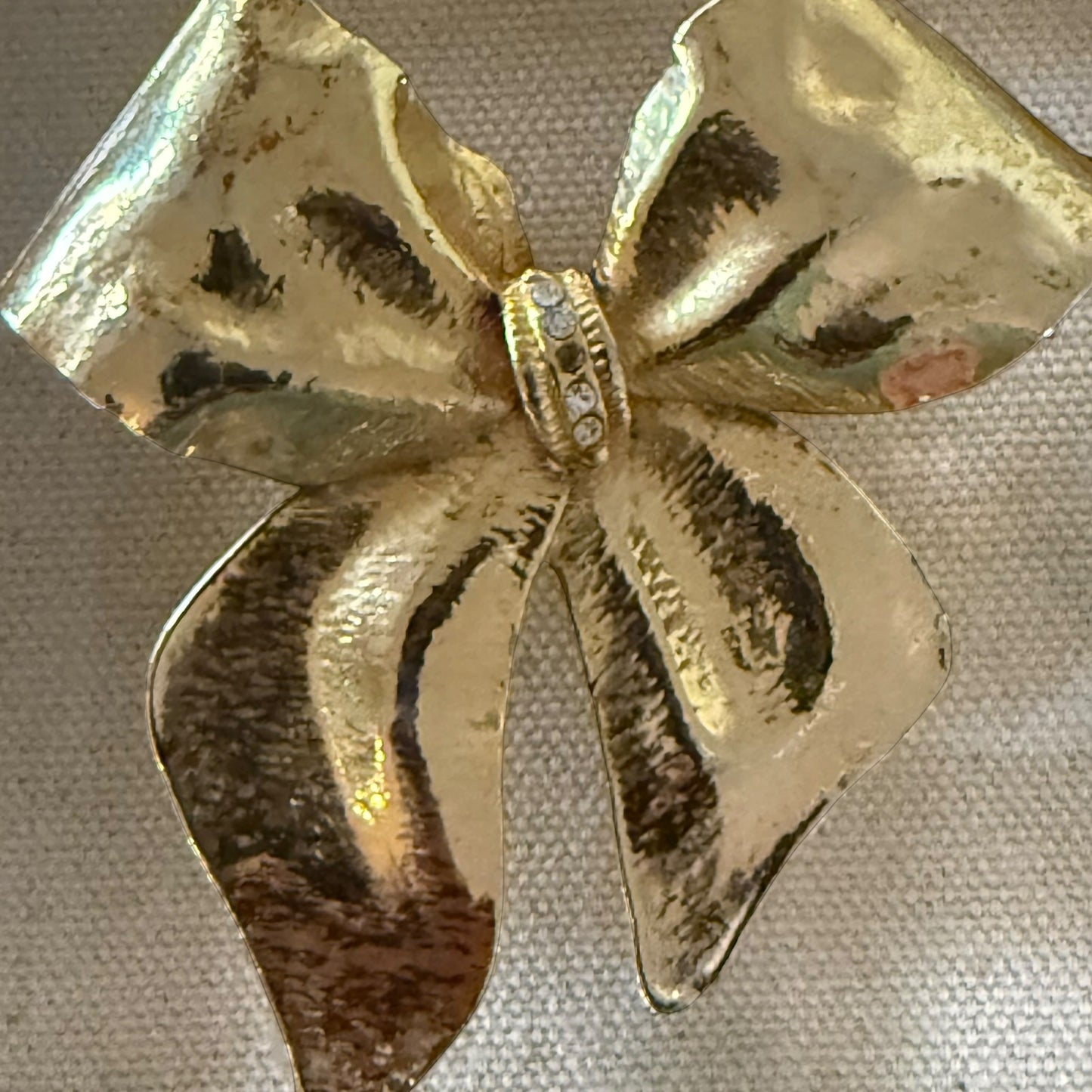 Bow and Rhinestone Acrylic Cube