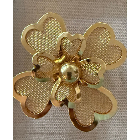 Heart Petaled Flower Acrylic Cube