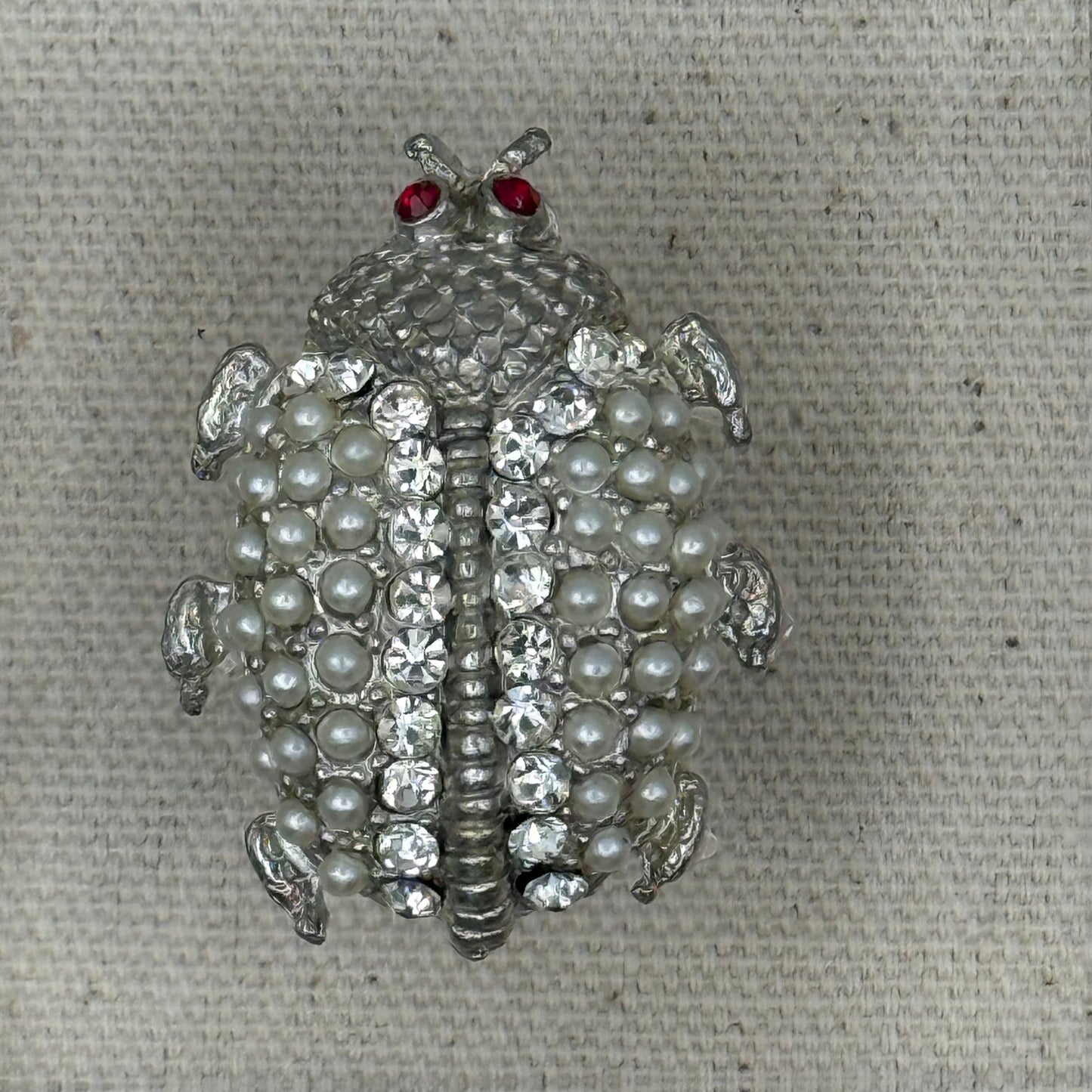 Pearl & Crystal Beetle Acrylic Cube