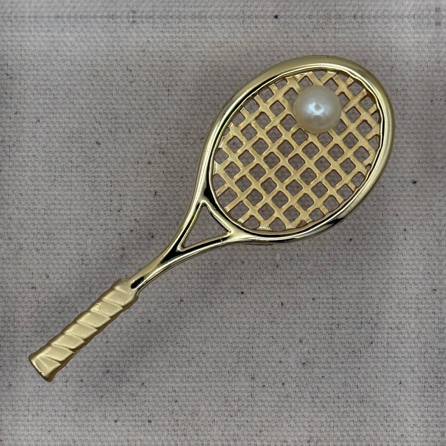 Tennis Racket with Pearl Acrylic Cube