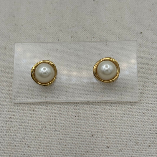 Classic Gold Tone and Faux Pearl Studs