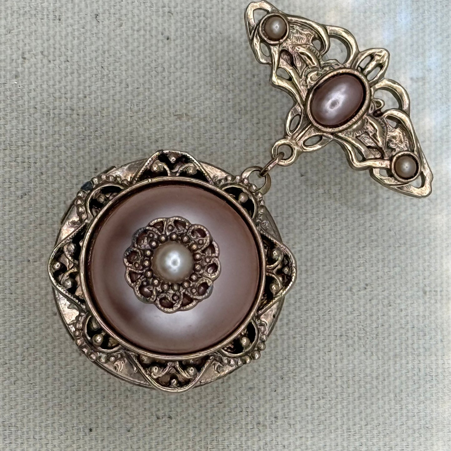 Ornate Dangle Locket Acrylic Cube
