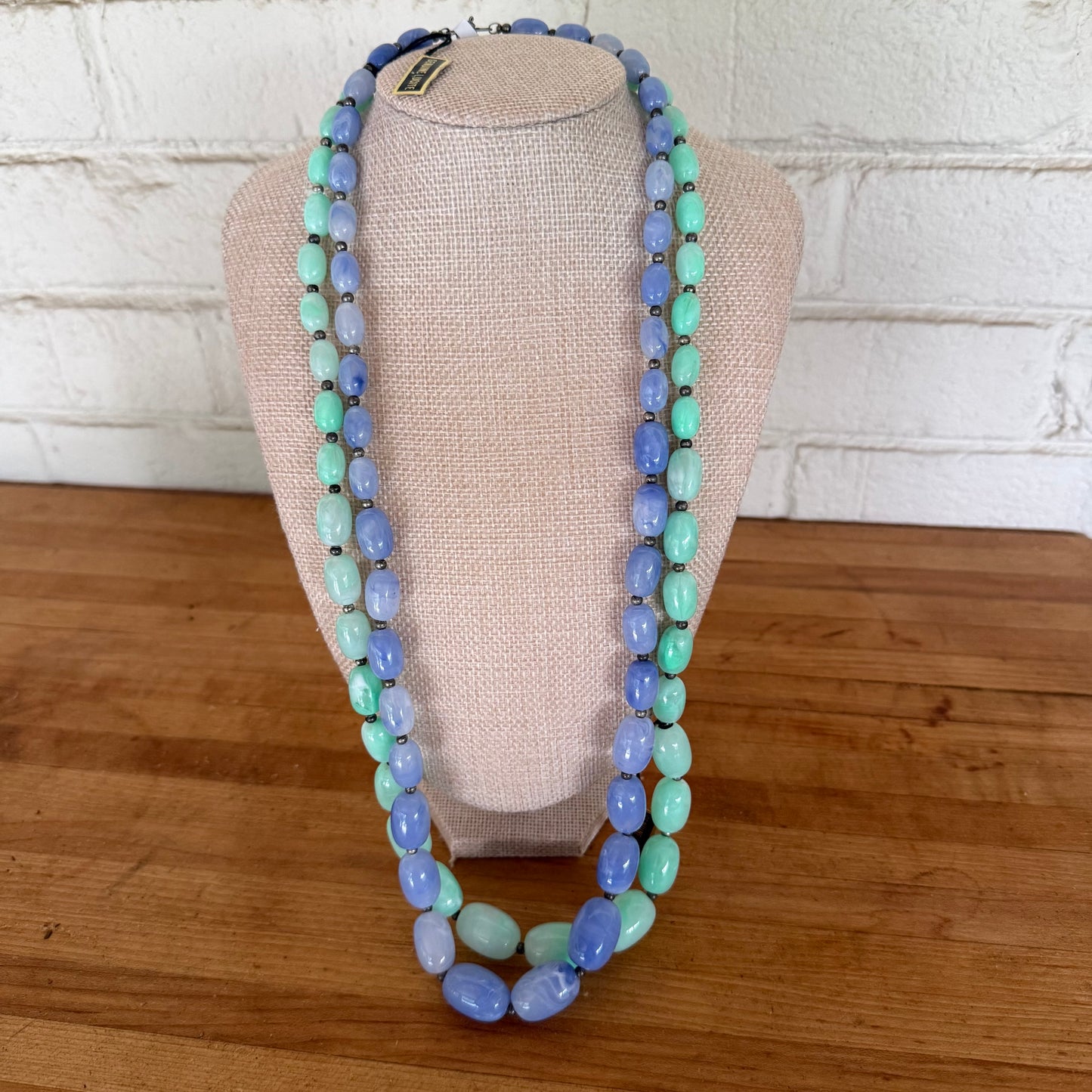 27.5" Graduated Lucite Necklace (Mint and Periwinkle)