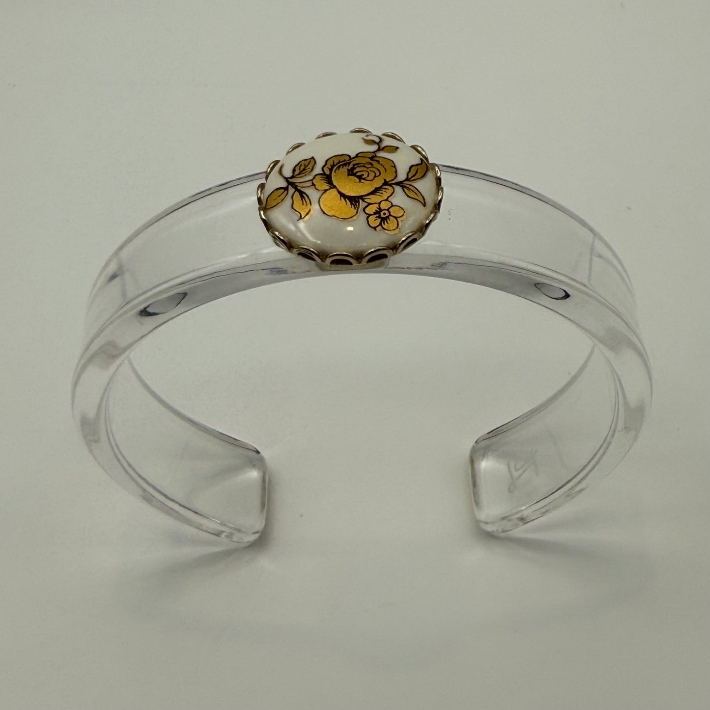 White and Goldleaf Floral Cabochon Narrow Acrylic Cuff (OSFM)