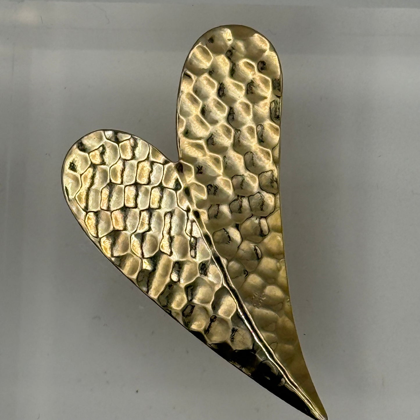 Hammered Heart Acrylic Cube