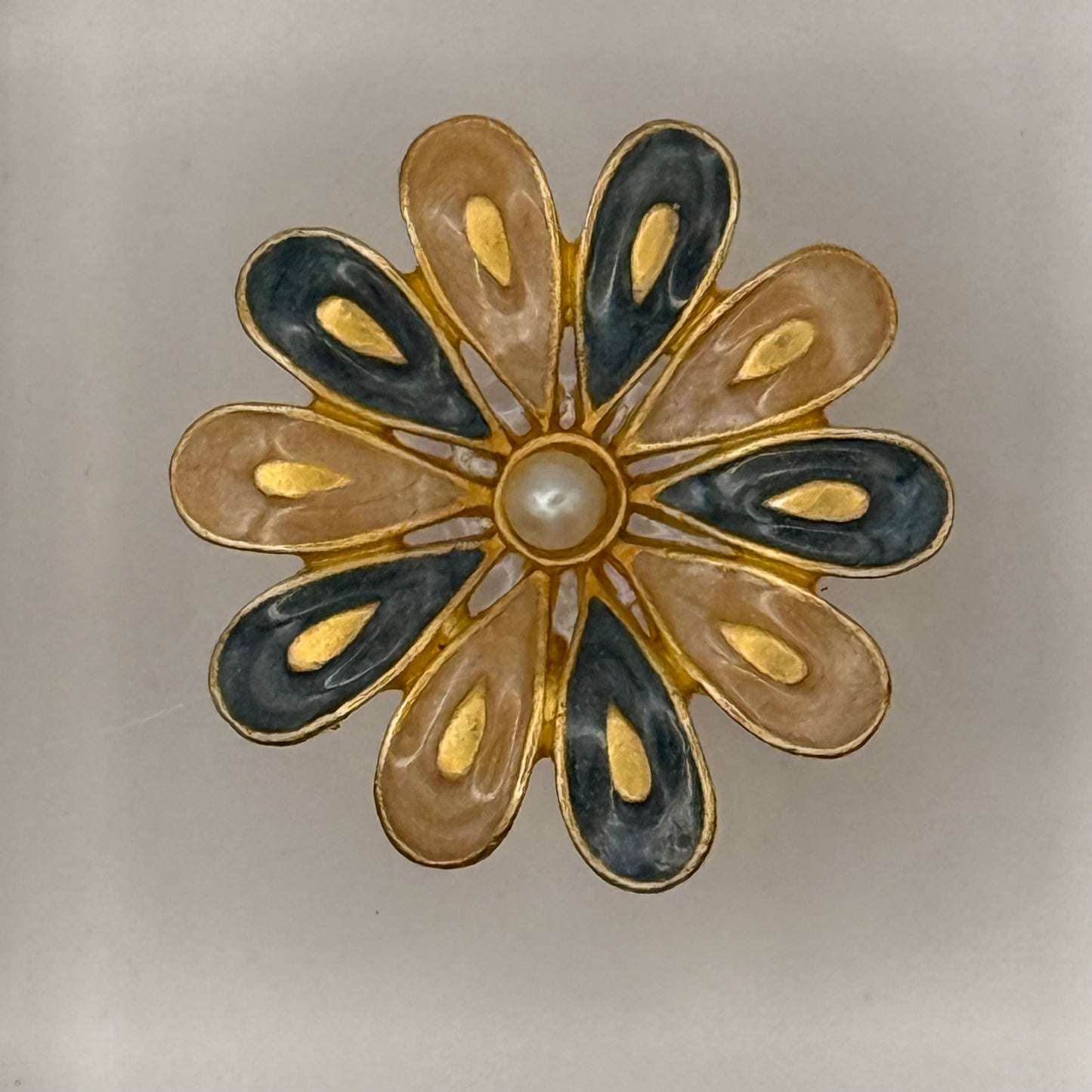 Pastel & Pearl Enamel Blossom Acrylic Cube